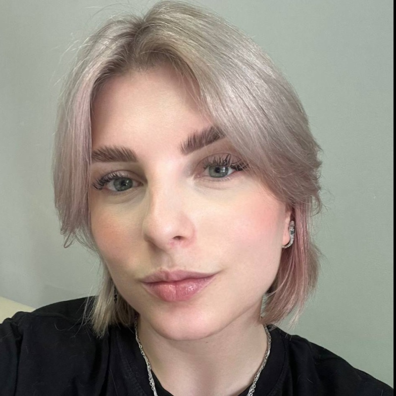 Полина