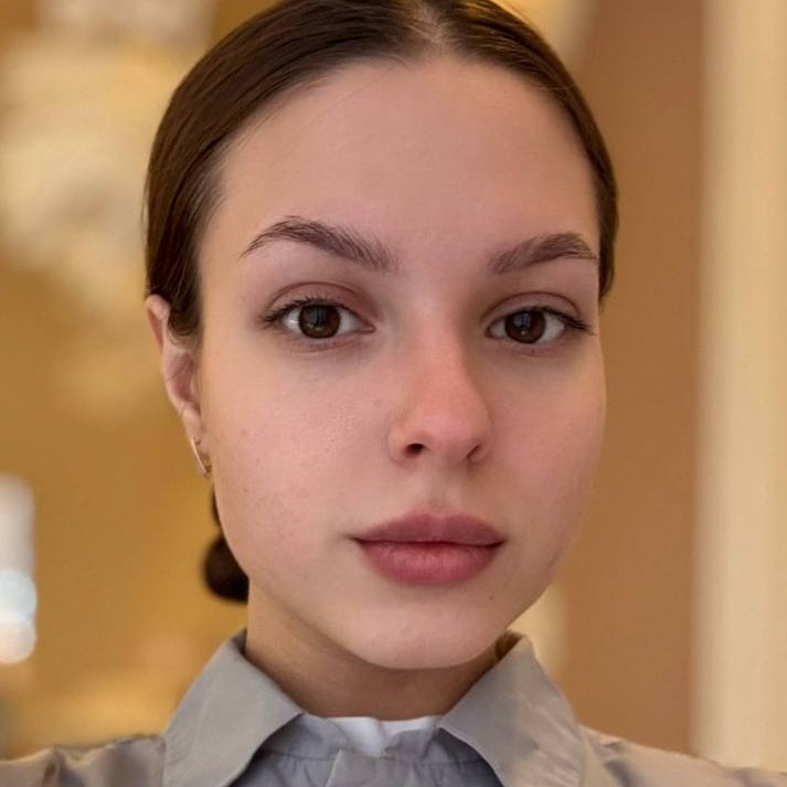 Анна Купцова