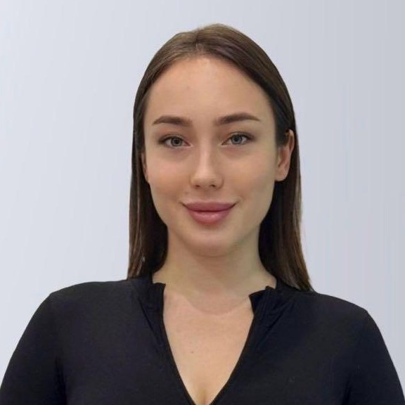 Алина Леонтьева