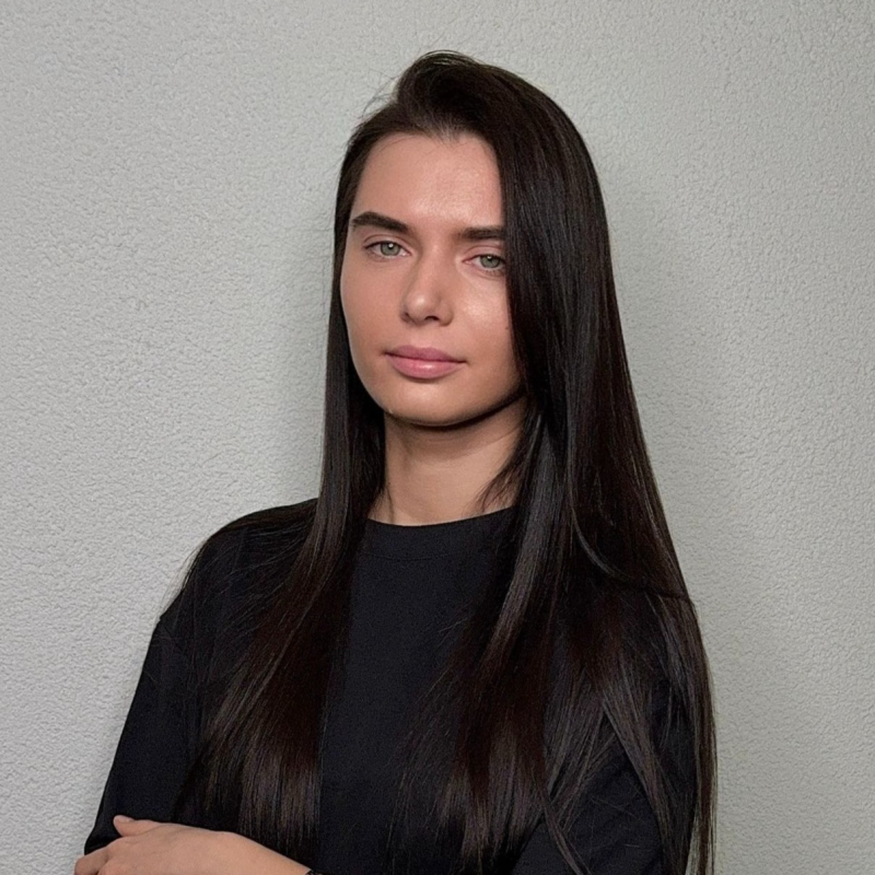Юлия Савенкова