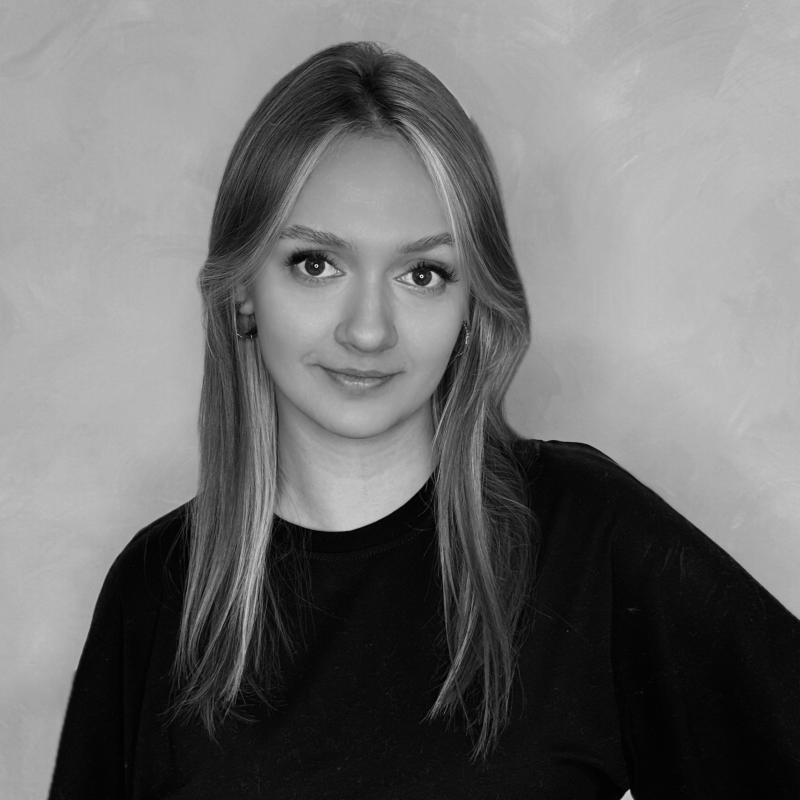 Полина