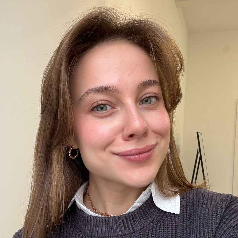 Полина