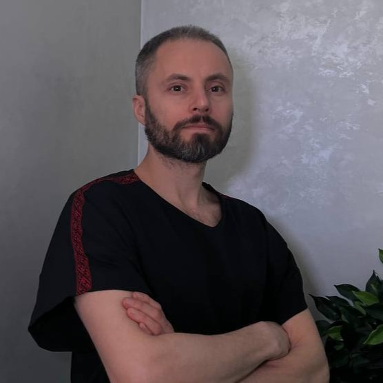 Илья Морозов