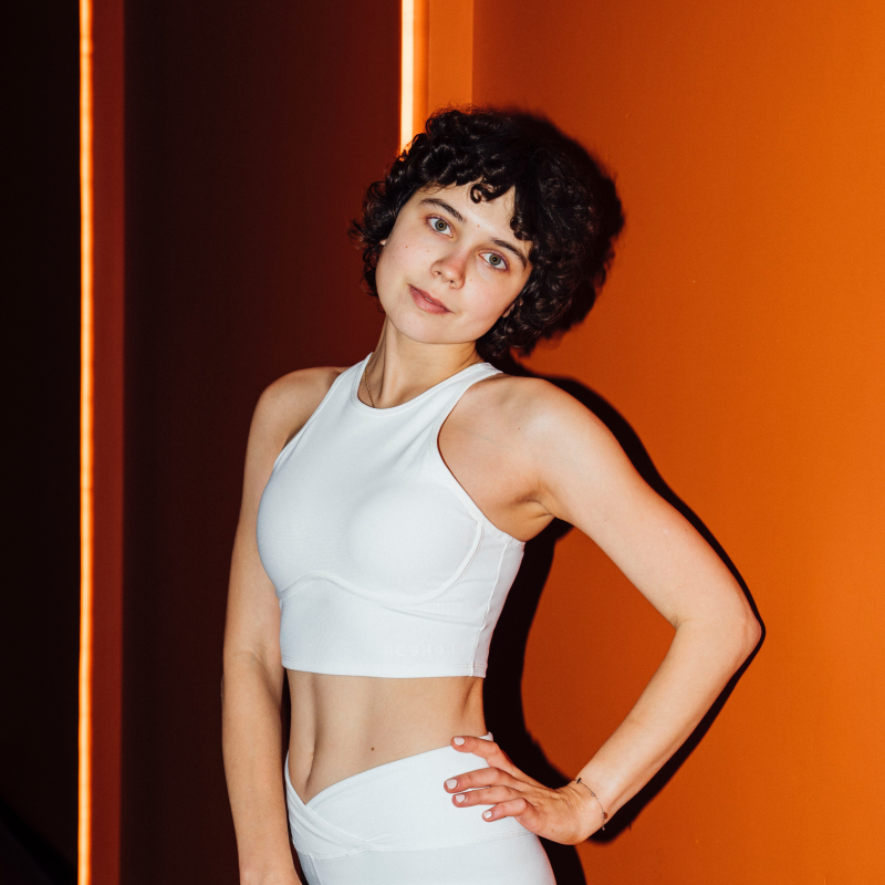 Мария Заграничная