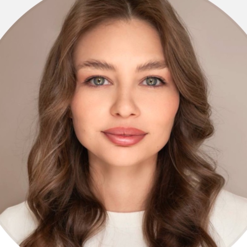 Полина