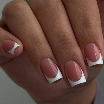 Айдана ВИП МАСТЕР, цены указаны уже +300р за категорию мастера