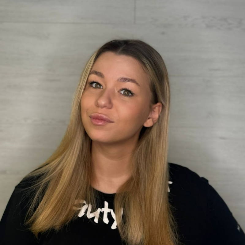 _Александра мастер депиляции, стаж 2 года