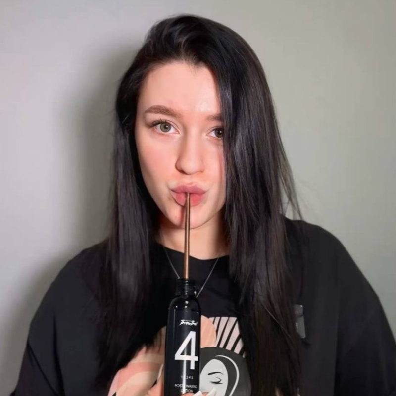 Полина