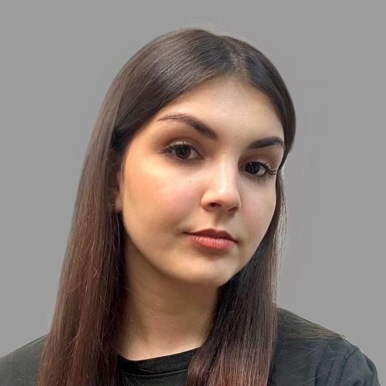 Алина Рош