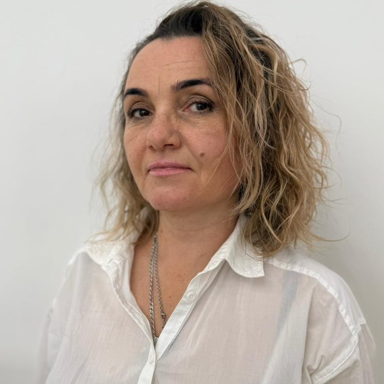 ЛАЗУТКИНА СВЕТЛАНА