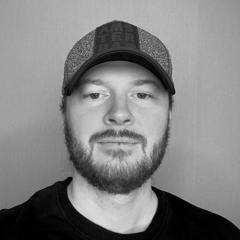 Владислав Громов