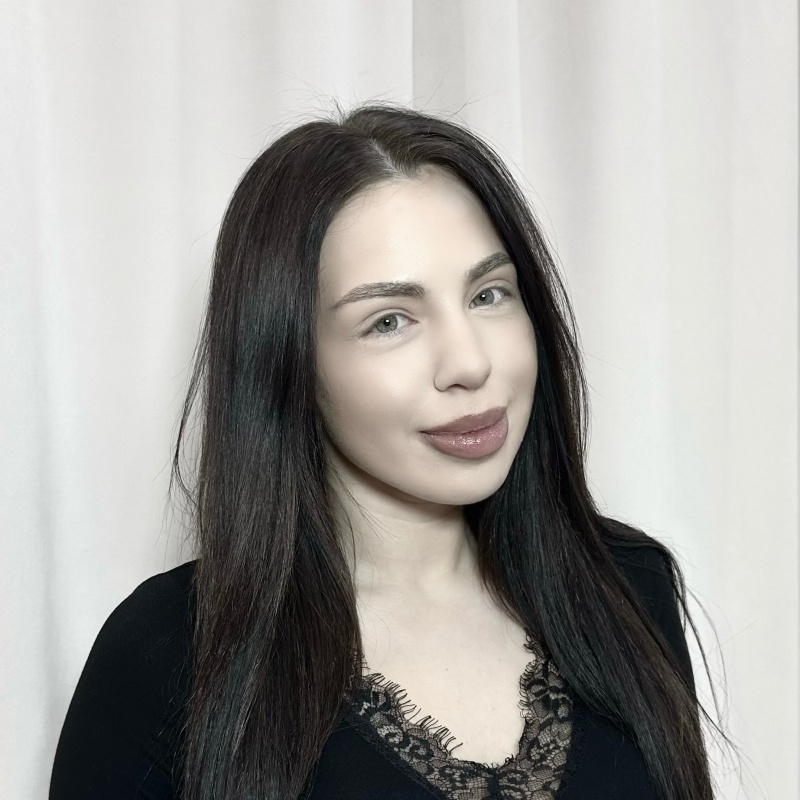 Алина Амирова