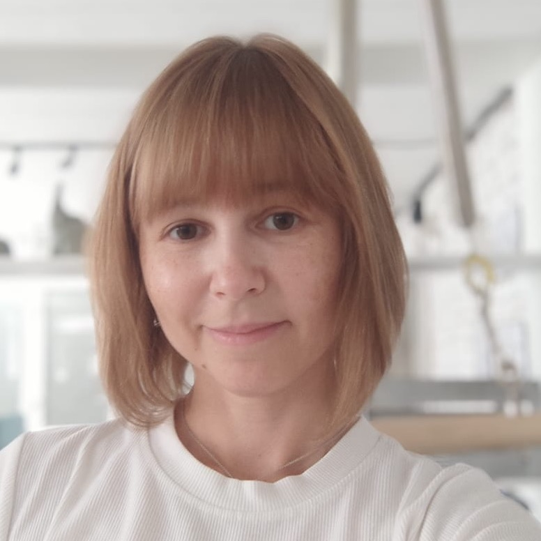 Анна Муравьева