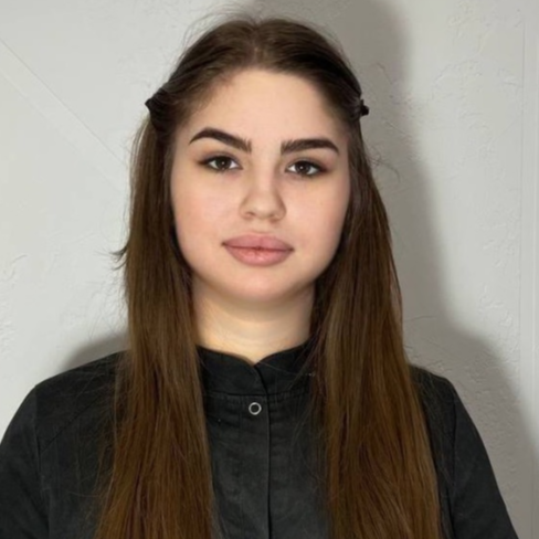 Леопольд Алина