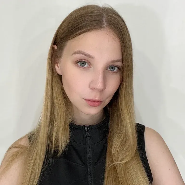 Хохлова Анна Дмитриевна