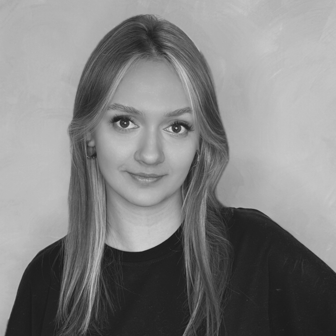Полина